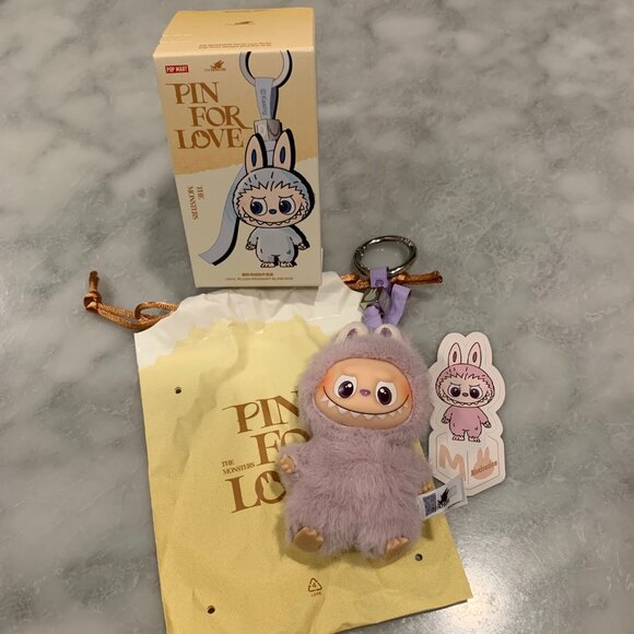 Pop Mart Pin For Love Labubu "M" - Picture 1 of 6